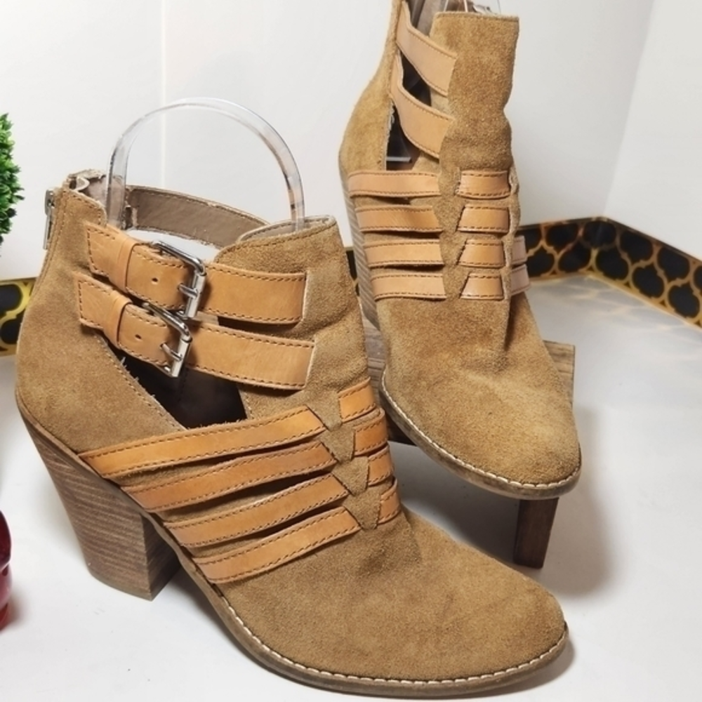DV‎ by DOLCE VITA Tan Camel Khaki Suede Leather Ankle Booties Size 9 GUC